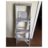 4 foot aluminum step ladder