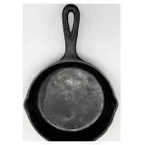 Vintage Unmarked Cast Iron Skillet w/Dual Spouts