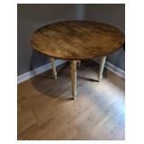 40 in in diameter drop leaf table 29 in tall