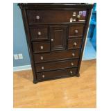 Eight drawer dresser