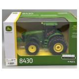 ERTL John Deere 8430 Presige Collection 1/32