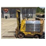 Tow Motor LT35FM Forklift