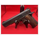 Colt MK IV/Series 70 gold cup national match .45