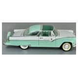 1955 Ford Fairlane Crown Victoria Skyline 1:18