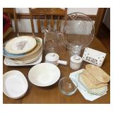 Collection of misc pieces kitchenware