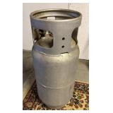 Refillable propane tank