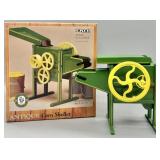 ERTL Antique Corn Sheller Model - SEE DESC