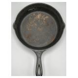 Lodge #6 Single-Notch Cast Iron Skillet