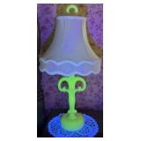 Aladdin Alicite Uranium Boudoir Lamp