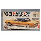 AMT 1963 Corvette Stingray Hardtop 3 in 1 1/25 Scale Model Kit