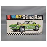 AMT 1967 Corvette Sting Ray Sport Coupe Annual 1/25 Scale Model Kit