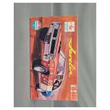 1/25 Scale Model Kit