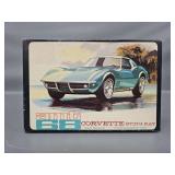 1968 AMT Corvette Stingray 1/25 Scale Model Kit