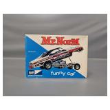 1/25 Scale Model Kit