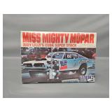 1/25 Scale Model Kit