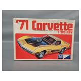 1/25 Scale Model Kit