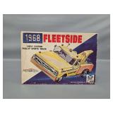 1/25 Scale Model Kit