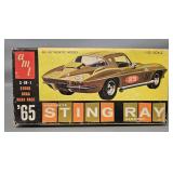 AMT 1965 Corvette Sting Ray Hardtop 3-in-1 1/25 Scale Model Kit