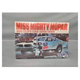1/25 Scale Model Kit