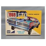 1/25 Scale Model Kit