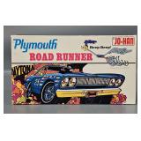Jo-Han 1970 Plymouth Road Runner 1/25 Scale Model Kit