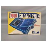1/25 Scale Model Kit