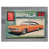 AMT 1965 Chevrolet Impala Fastback SS Annual 3-in-1 1/25 Scale Model Kit
