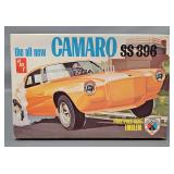 AMT 1970 Chevrolet Camaro SS 396 1/25 Scale Model Kit