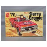 1/25 Scale Model Kit