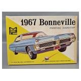 MPC 1967 Pontiac Bonneville 1/25 Scale Model Kit