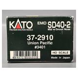 Kato HO Scale Union Pacific EMD SD40-2 Union Pacific Diesel Locomotive Union Pacific Union Pacific Union Pacific #3368