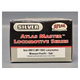 Atlas Master Locomotive Series Silver Missouri Pacific MP-15DC Diesel locomotive #9913