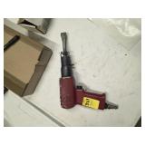 PNEUMATIC AIR CHISEL