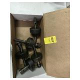 PECUNIAR LEAD SCREWS 32 PITCH