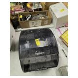 ELECTRIC SHOP TOWEL HOLDER