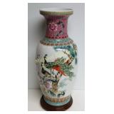 CHINESE FAMILLE ROSE VASE