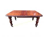 VICTORIAN MAHOGANY DINING TABLE