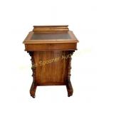 VINTAGE VICTORIAN MAHOGANY DAVENPORT