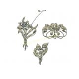 THREE STERLING VINTAGE BROOCHES