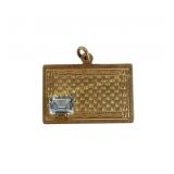 18K GOLD PLAQUE PENDANT WITH AQUAMARINE