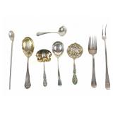 EIGHT PIECES ASSORTED STERLING FLATWARE