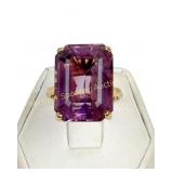 VINTAGE ENGLISH 9K GOLD AMETHYST COCKTAIL RING
