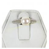 VINTAGE 18K WHITE GOLD PEARL RING