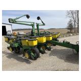 John Deere 1760 Conservation MaxEmerge2 planter