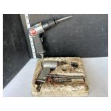 2 air chisels