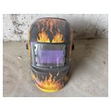 Welding helmet