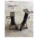 2 Jack stands
