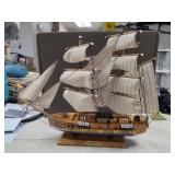 Ship Model HURRICANE Sail Boat Clipper