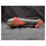 Milwaukee M18 FUEL 4-1/2' / 5' Angle Grinder.