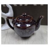 vintage brown ceramic teapot brown betty